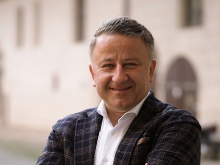 Portraitfoto von Georg Kermanidis